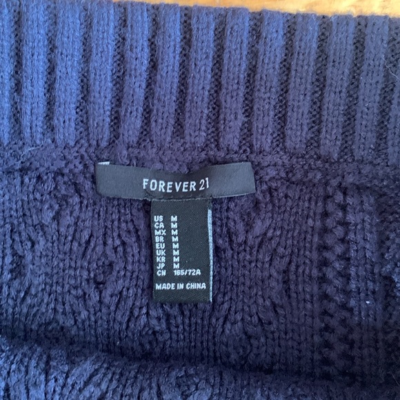 Women’s Cozy Navy Blue cable knit Forever 21 sweater and skirt set size M - Picture 6 of 9